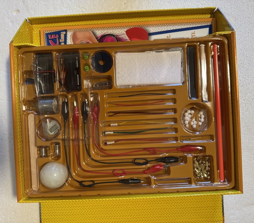 Real Science Made Easy - Electricity 50 Experiments & Activities Kit - New!