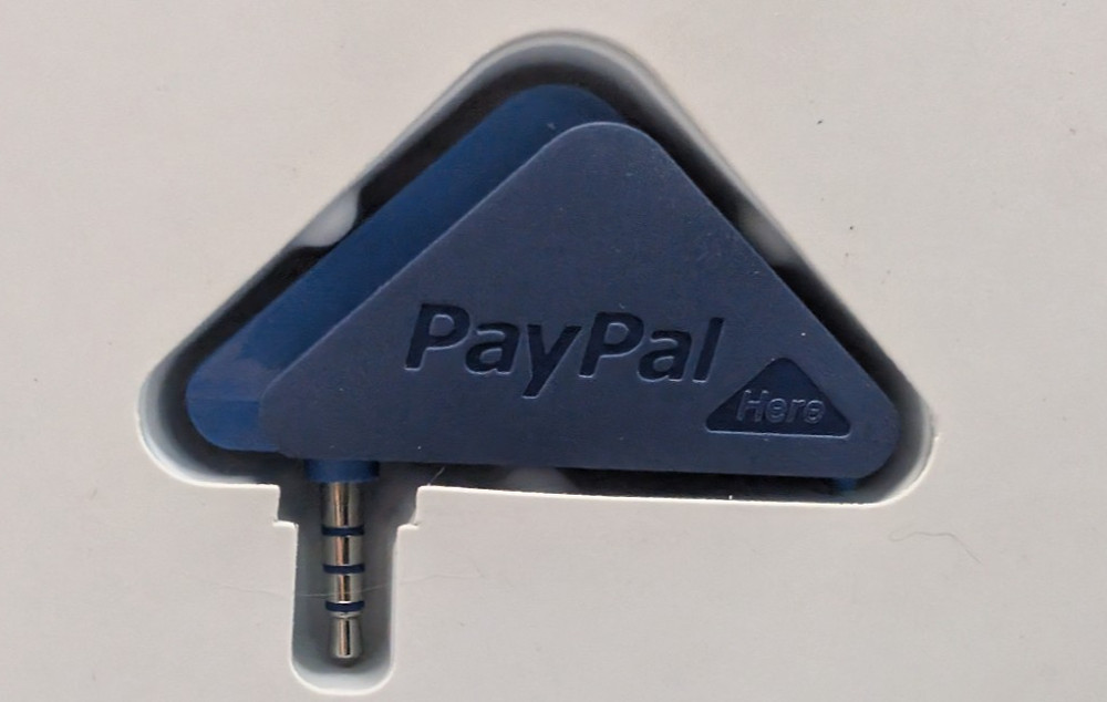 PayPal Here PCTUSDCRT Chip Swipe Tap Reader Bluetooth NFC Mobile Bundle NEW