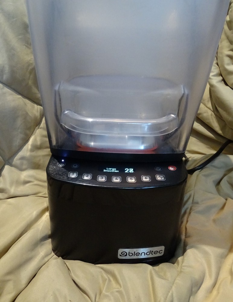 Blendtec Stealth 885 Black CQB1 Quiet Commercial Blender USB Programable