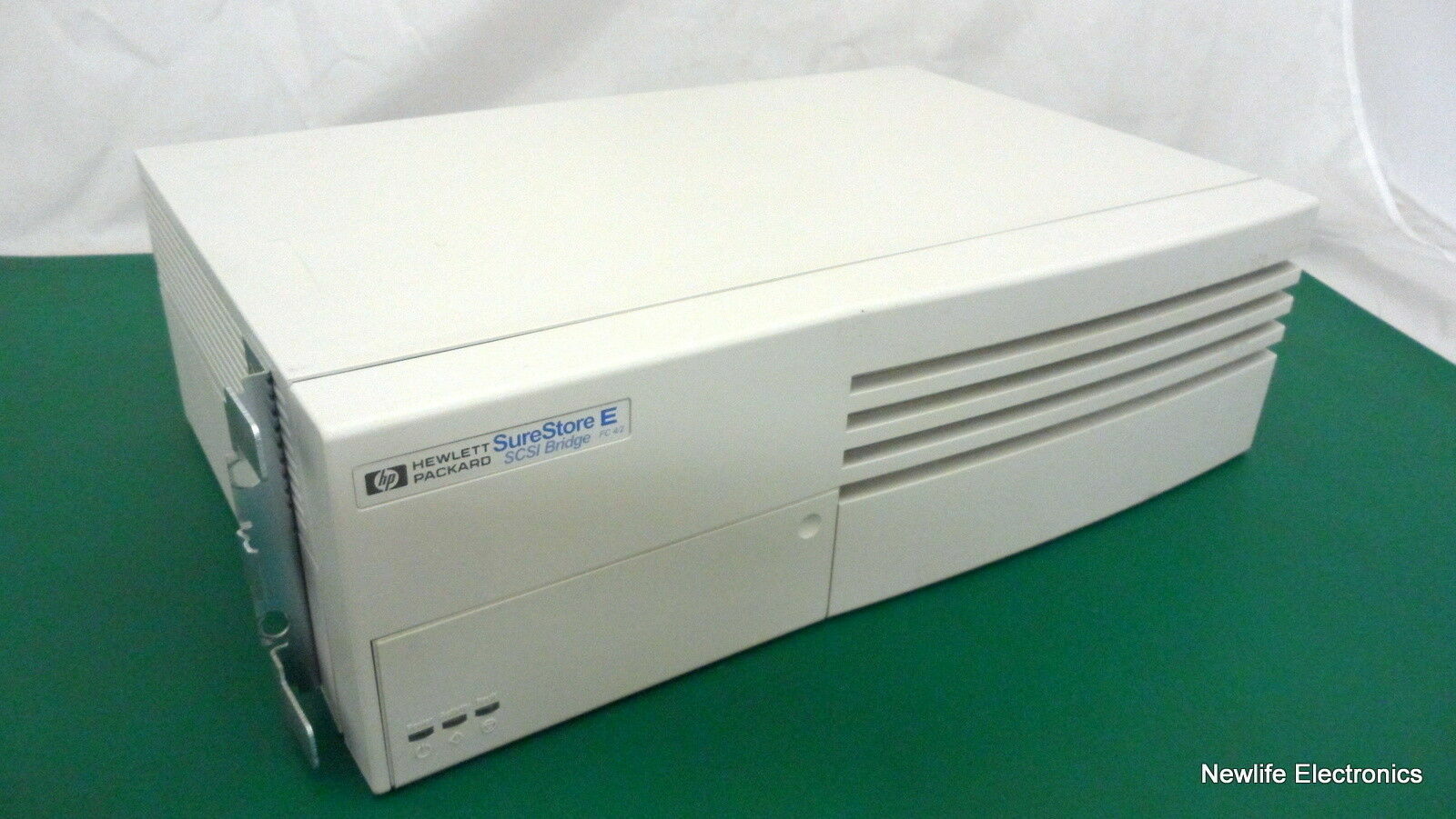 HP A3511AZ Fiber Channel SCSI Bridge/Multiplexer
