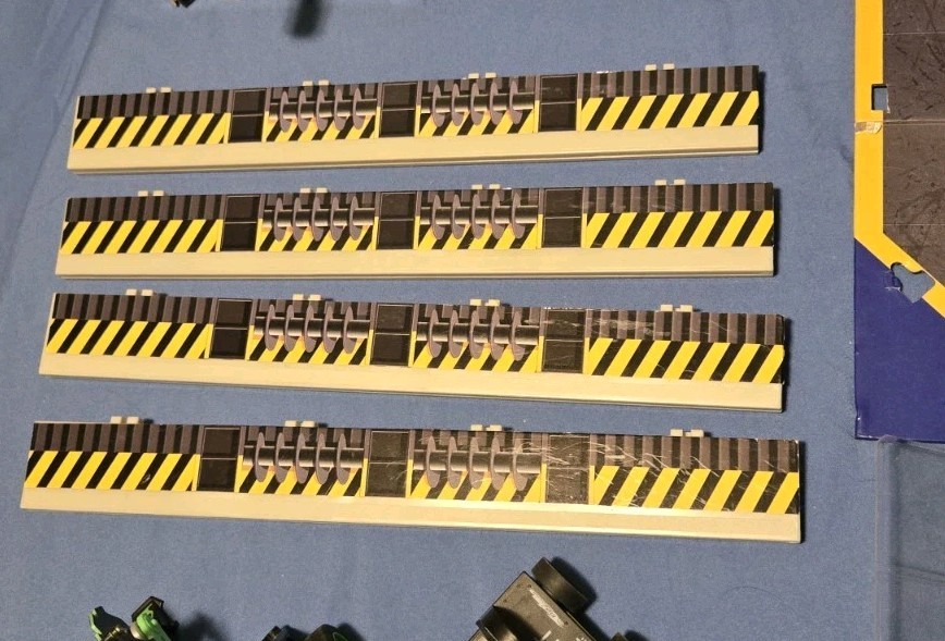 Rare HEXBUG BattleBots Arena Platinum – Multiplayer Robot Game *Missing Remotes*