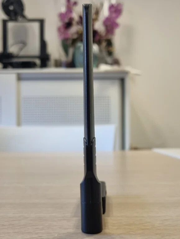 Drone and Pilot Detection Device –Handheld Remote ID Receiver for iOS & Android-