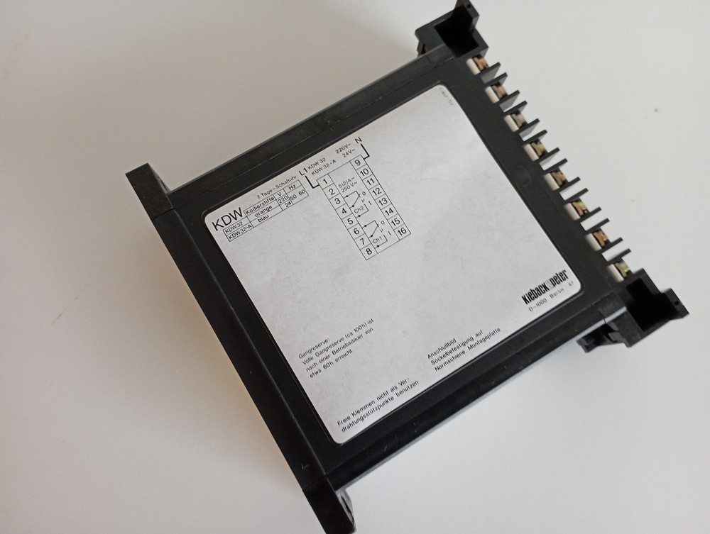 Kieback & Peter KRS System KDW 32 Digital Timer with Many Functions Relay