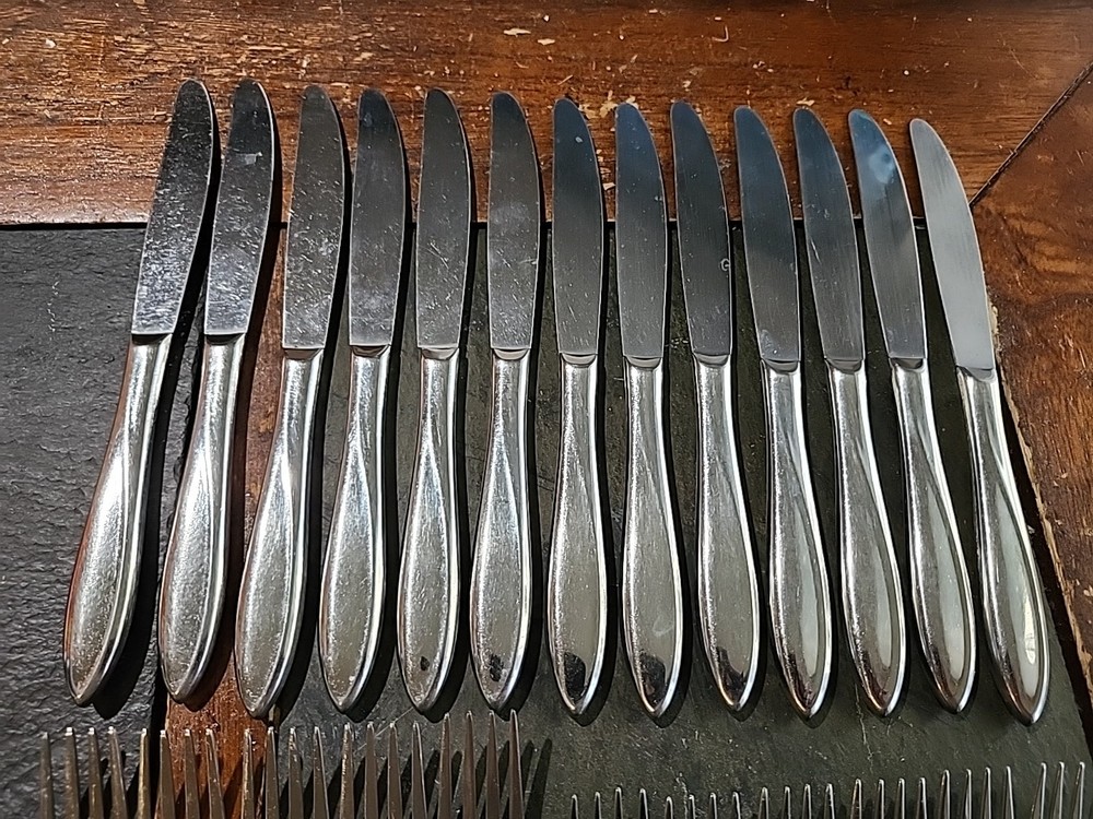 28 Stegorcraft Stainless Silverware Flatware Set StegorCraft