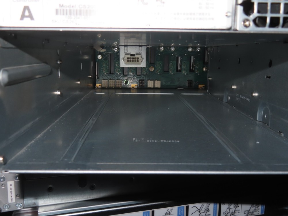 Nimble Storage Array CS260 HHD 12x 3TB SSD 4x 300GB