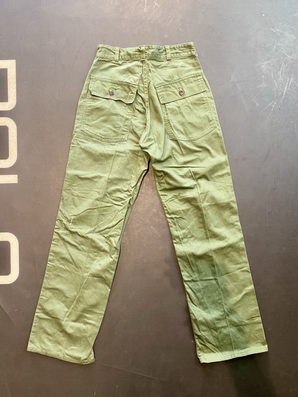 VTG 70s OG 107 pants - 28x31 - Vietnam era - Zipper - Olive Green