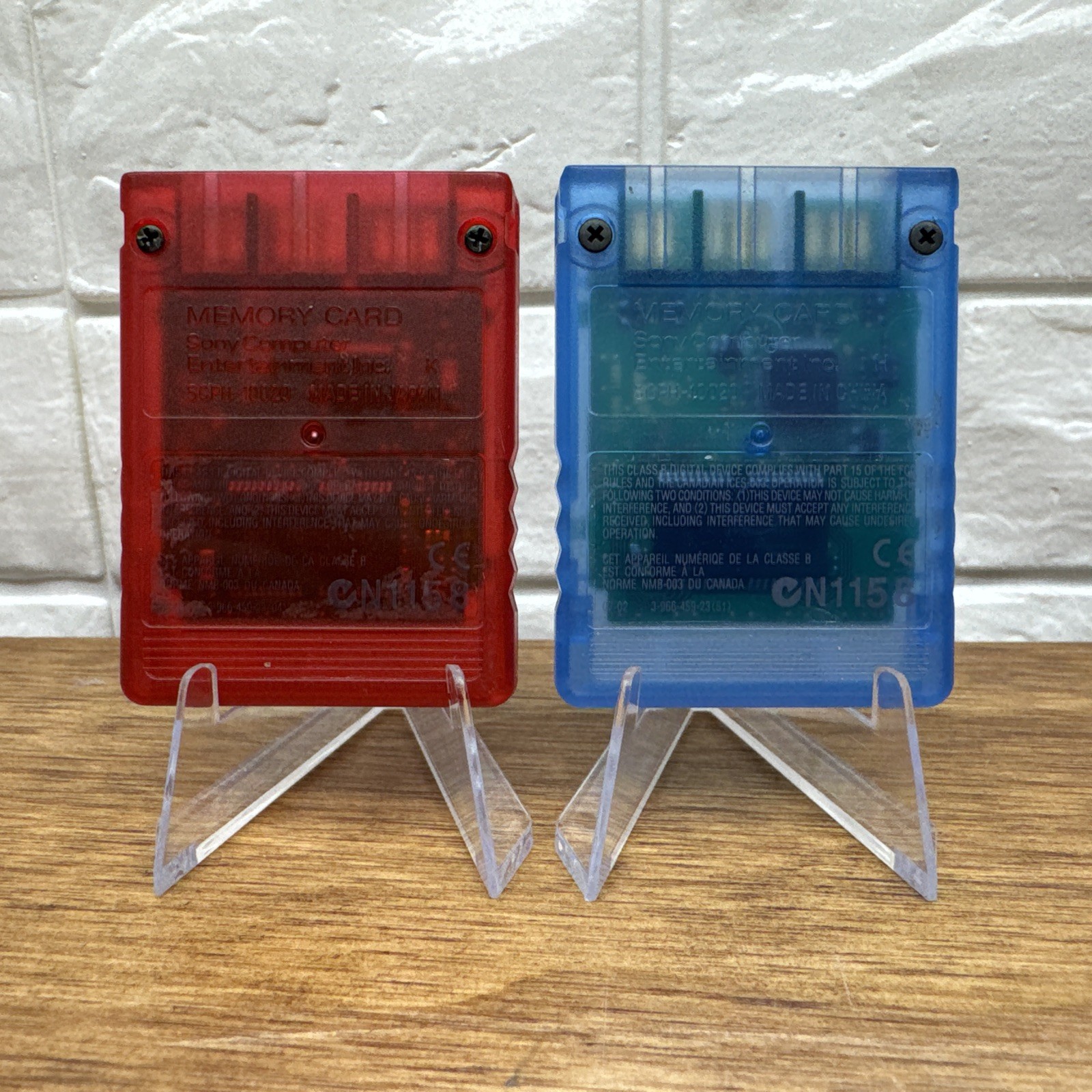 Sony Playstation 2 PS2 OEM MagicGate 8mb Memory Card Red & Blue SCPH-10020