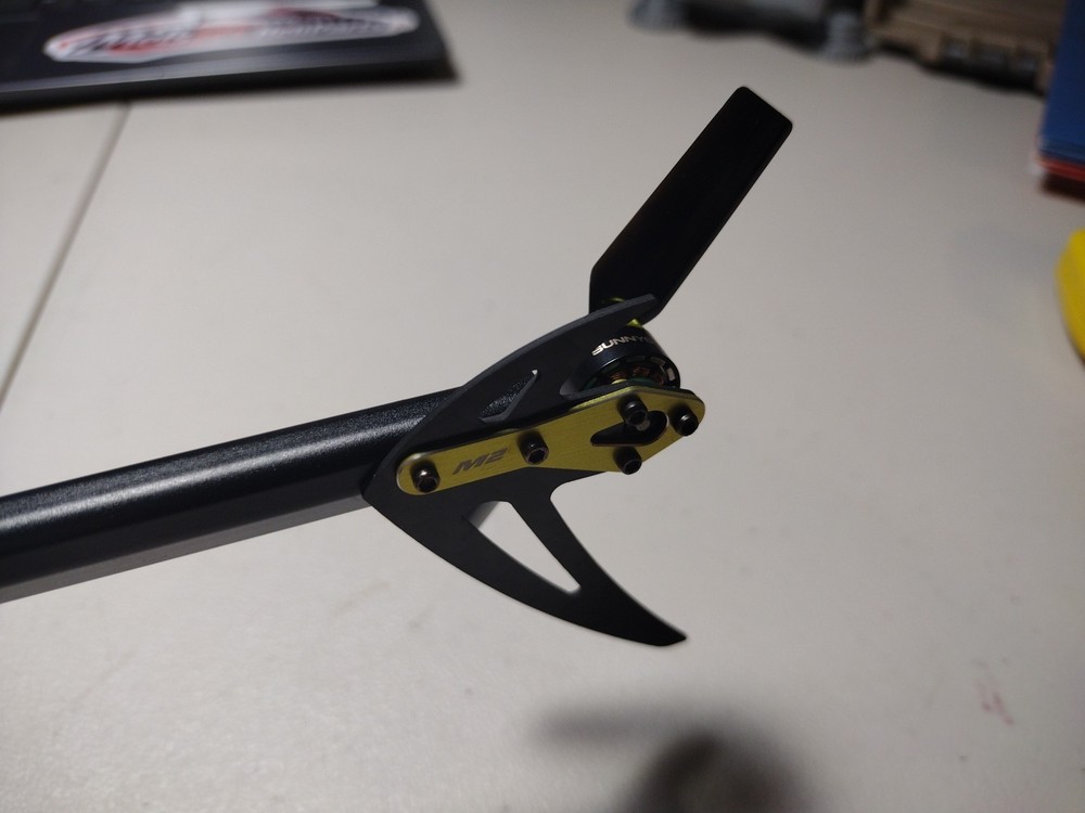 OMP M2 V2 Helicopter (Neon Yellow)