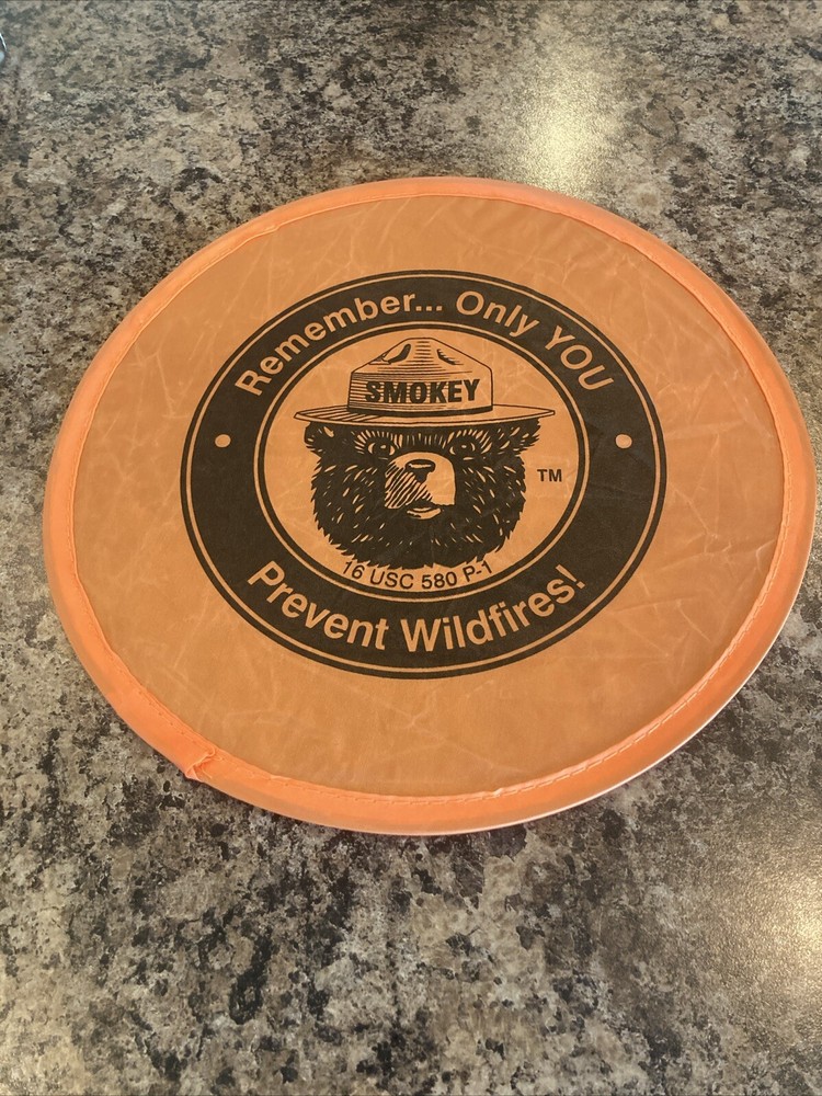 Smokey The Bear Frisbee Fold