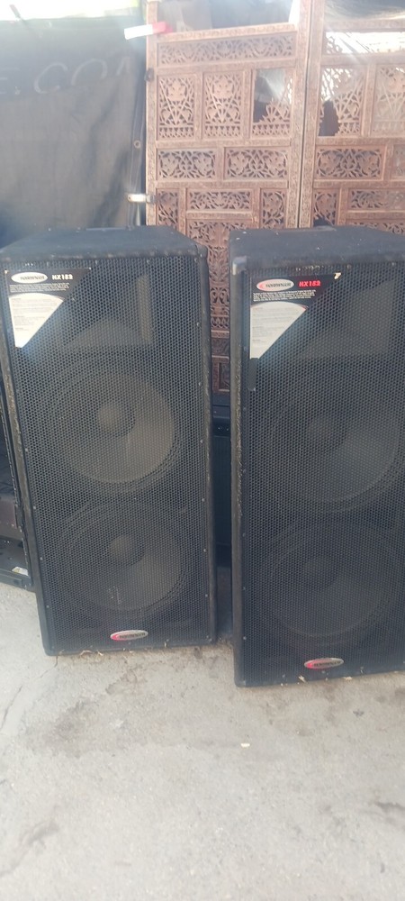 Harbinger HX152 TOWER SPEAKERS ROLLING WHEELS