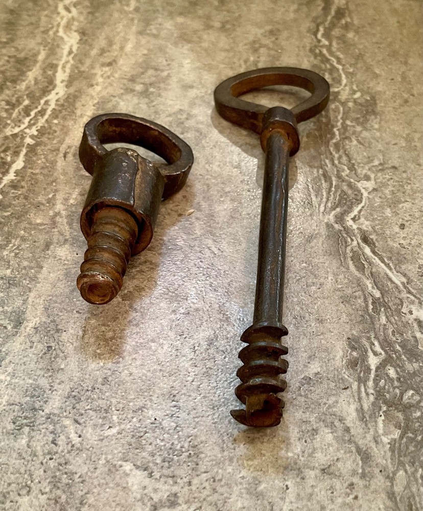 2 Antique Screw Type Skeleton Keys