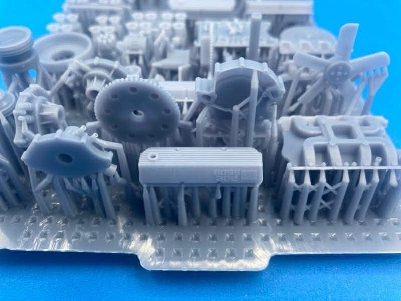 1/24 Ford 302 Build it your way engine kit