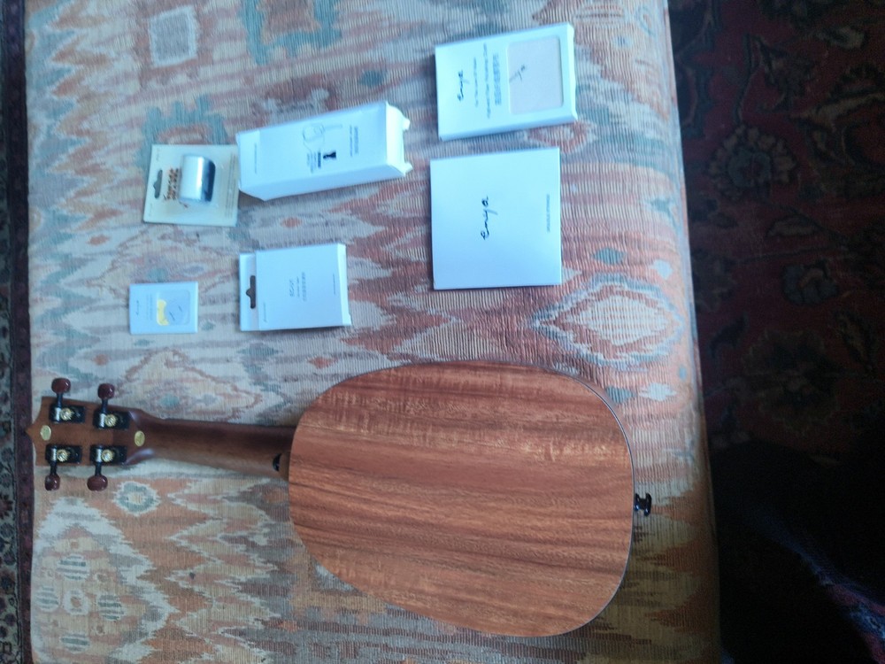 Enya Pineapple Soprano Ukulele EUP-X1 HPL Koa