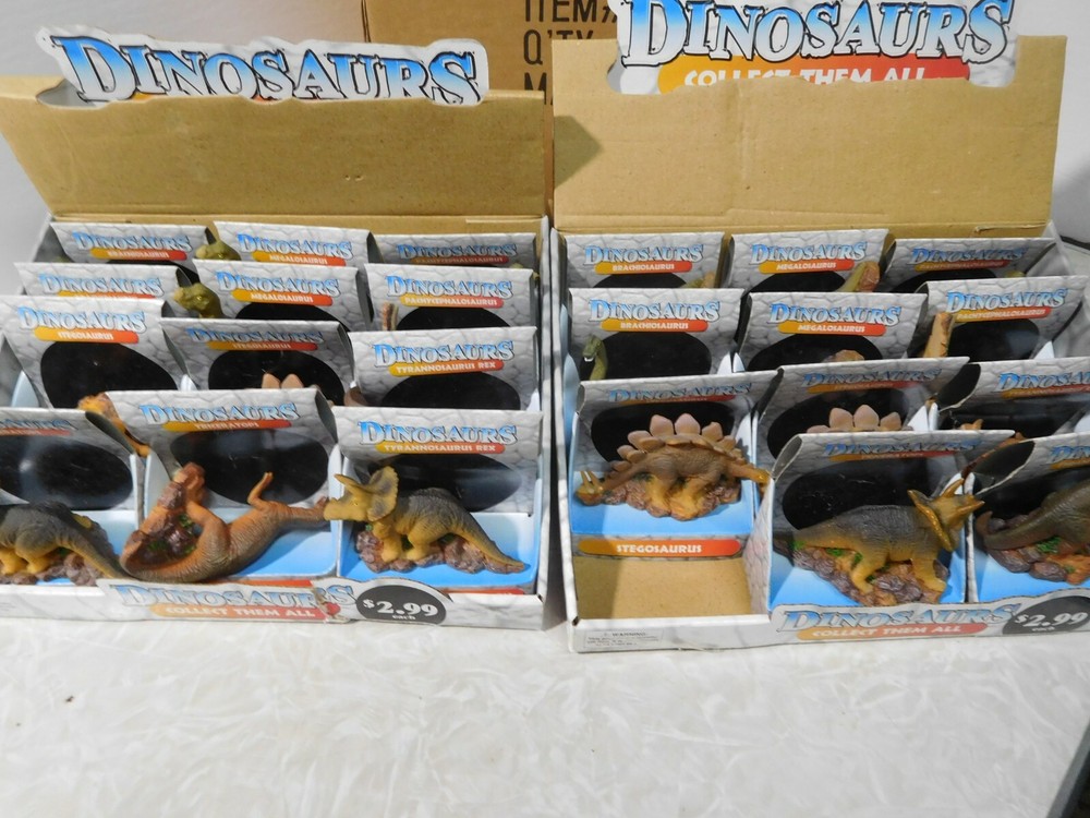 70 Resin Dinosaur Figures ~ for display only