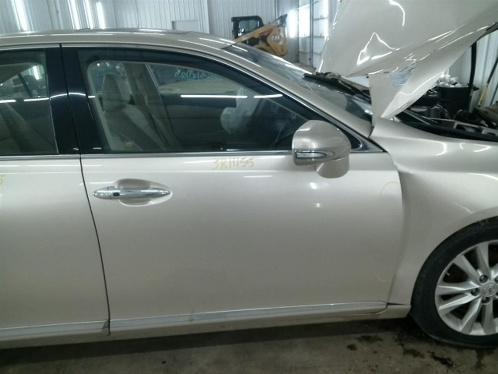 ES350 2011 High Mounted Stop Light 104914321