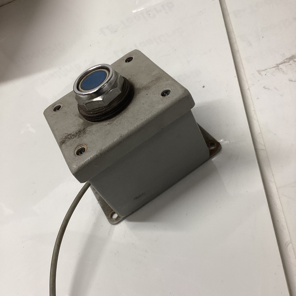 Wiegmann Pb1 Push Button And Box T-737