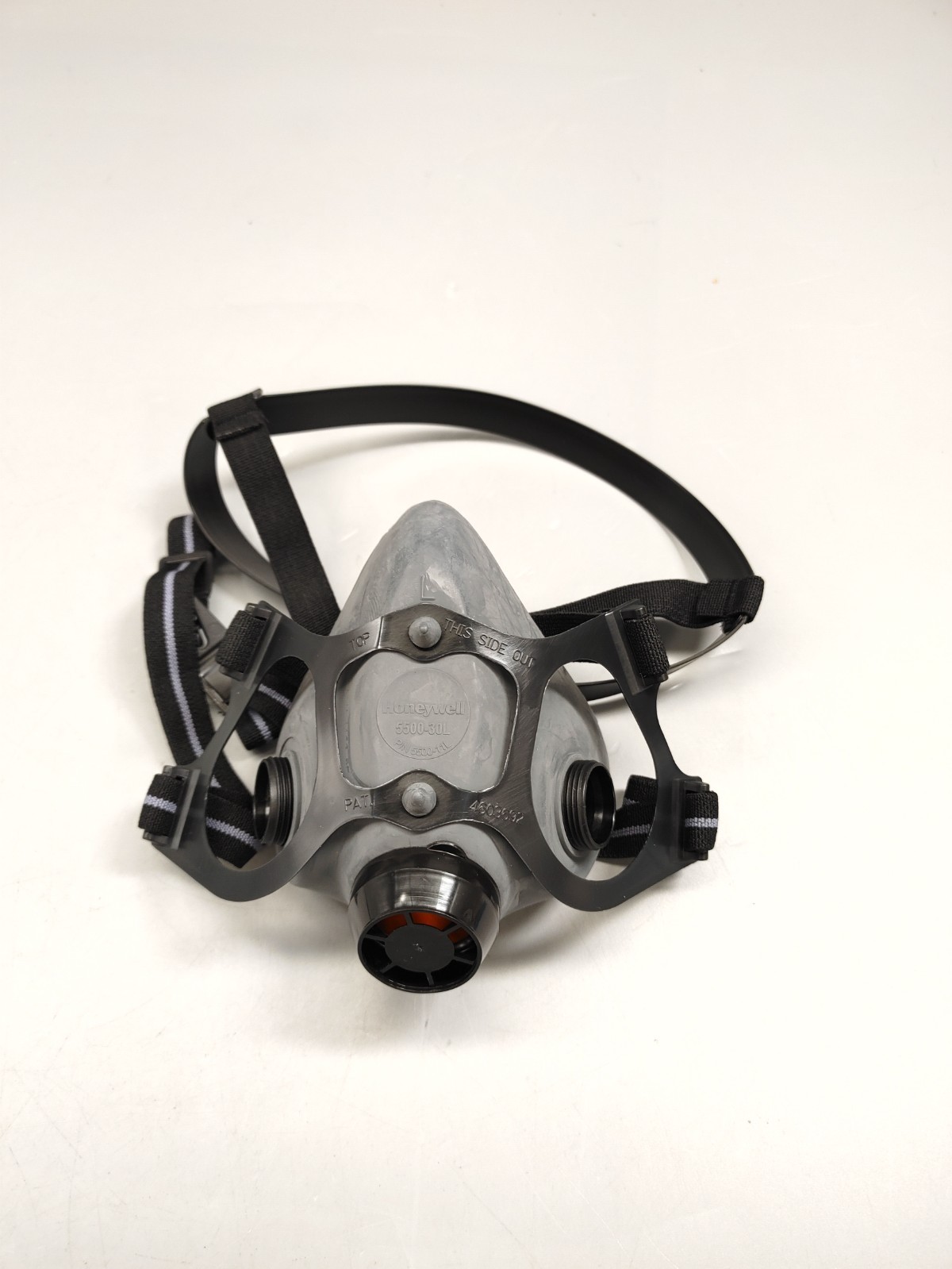 Lot of 2 - Honeywell 5500 & 7700 Series Large Half Mask Respirator 550030L