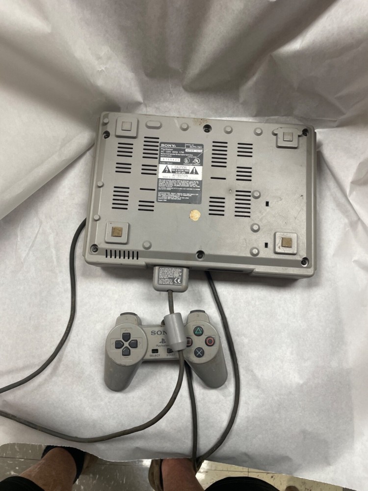 Sony playstation console and controller untested