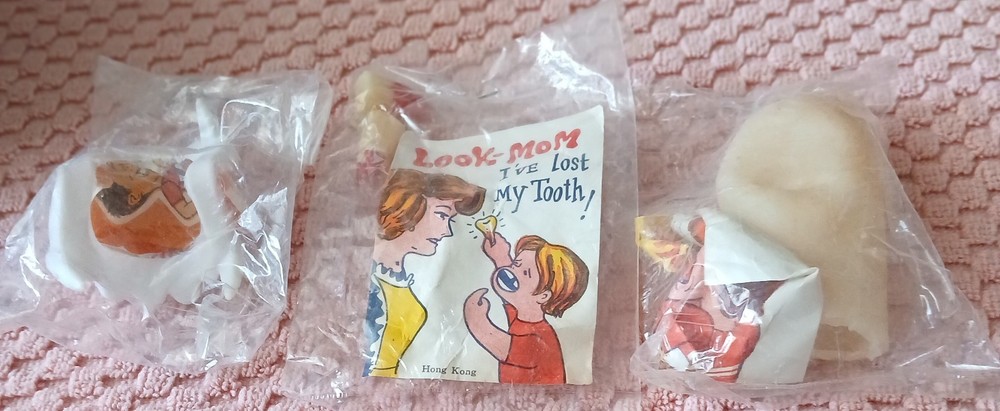 1960's NOVELTY GAGS - 10