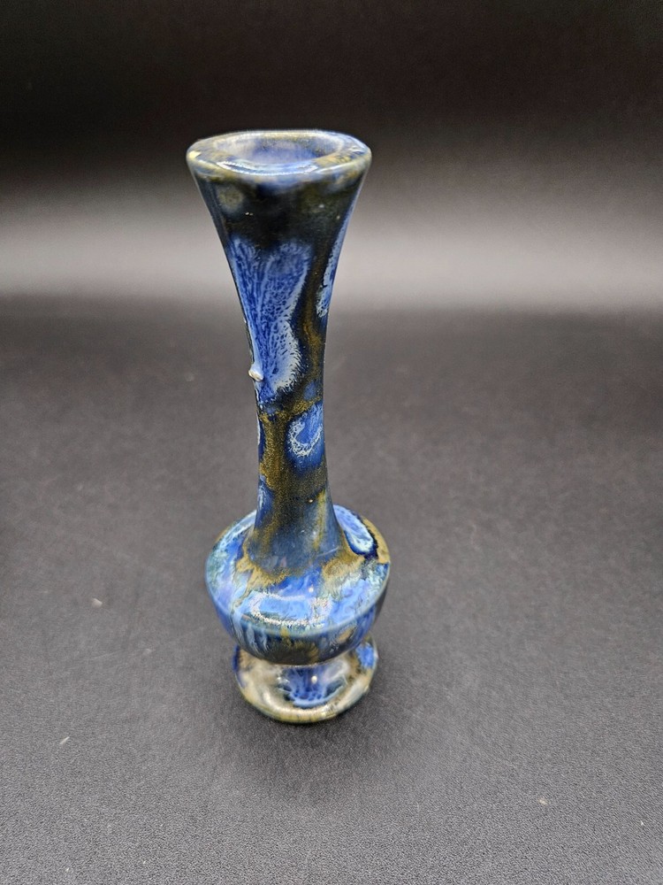 VTG. Hand Thrown Pottery Bud Vase Swirl Pattern