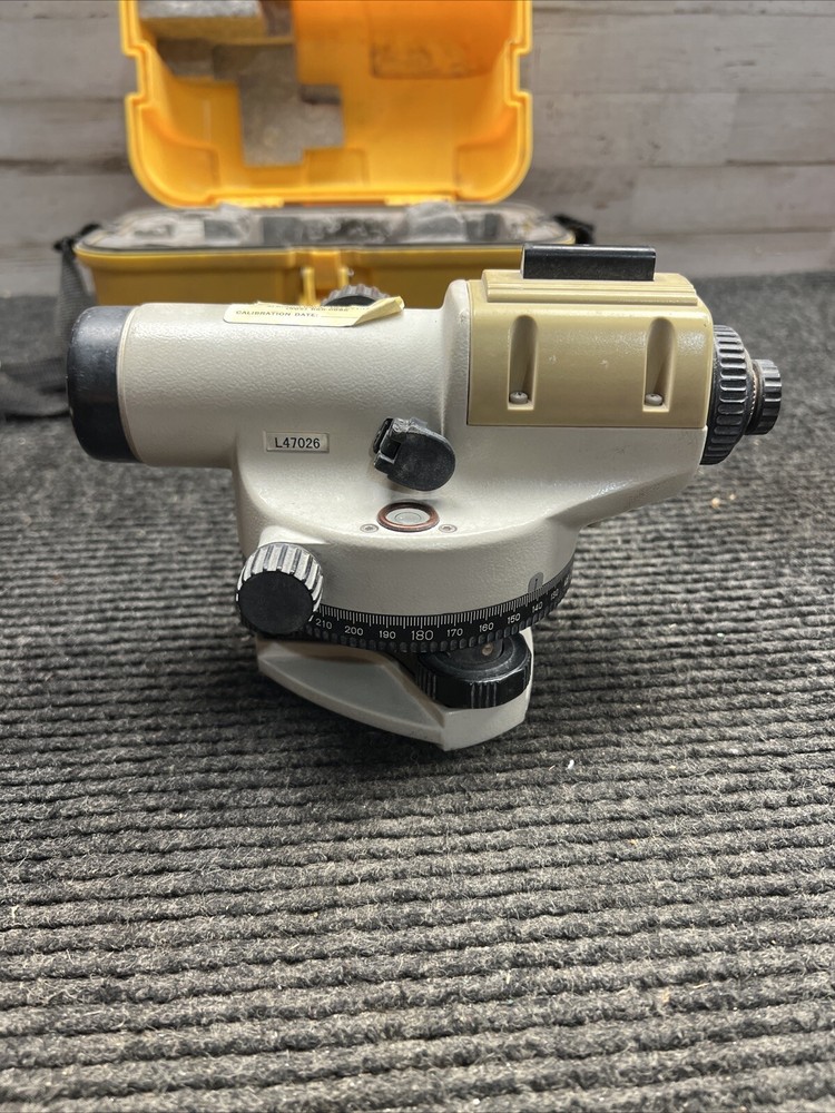 Used Unknown Brand TransitLevel w/ Case L47026