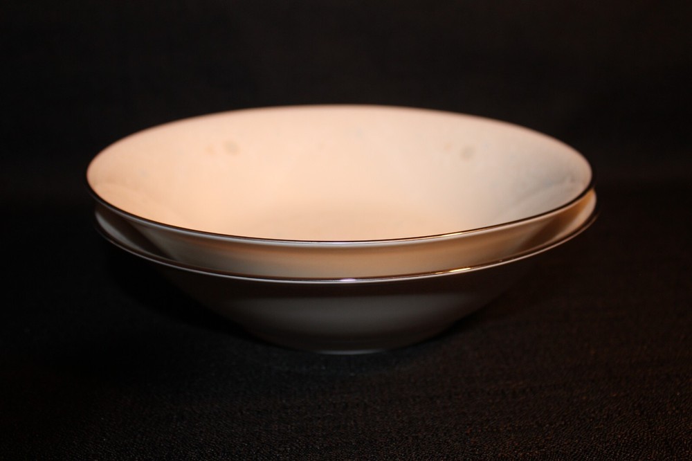 Beautiful Noritake Refinement Round Serving Bowl with Platinum Trim