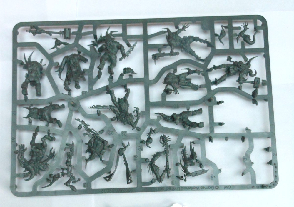 Warhammer 40K Death Guard  Pox Walkers  Bits incomplete sprue