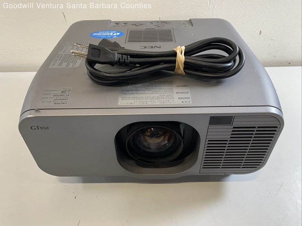 Nec GT950 LCD Projector - Read