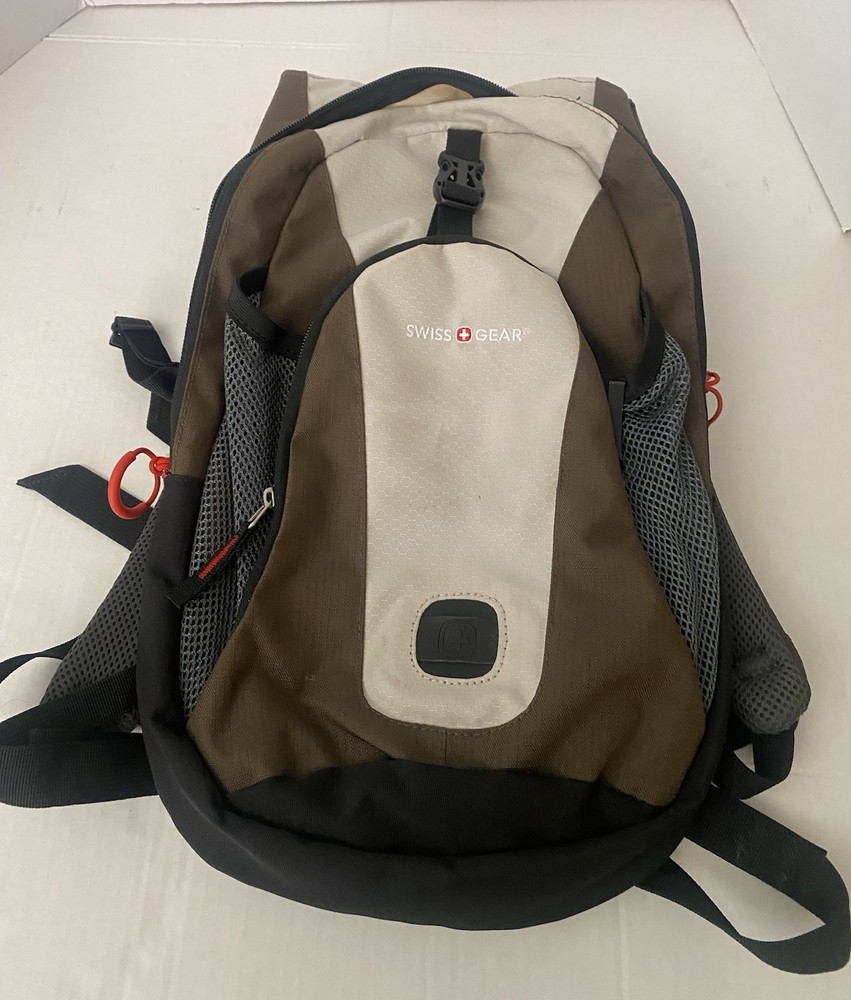 SWISS GEAR HYDRATION PACK CP109