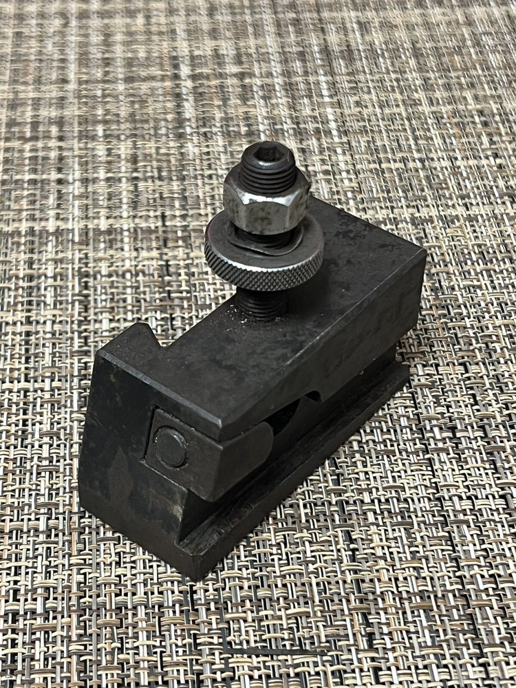 250-107 Universal AXA Parting Blade Tool Post Holder E2