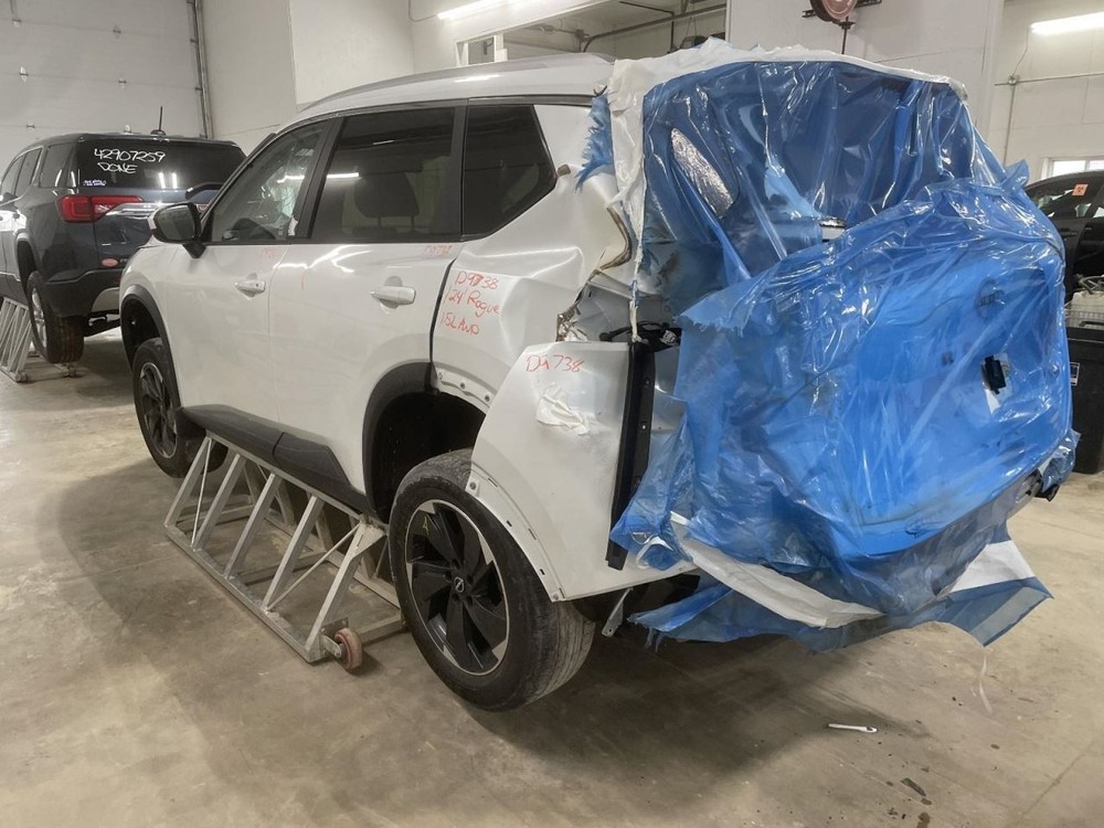 Complete Console Front Floor S Model Fits 21-25 ROGUE 1065919