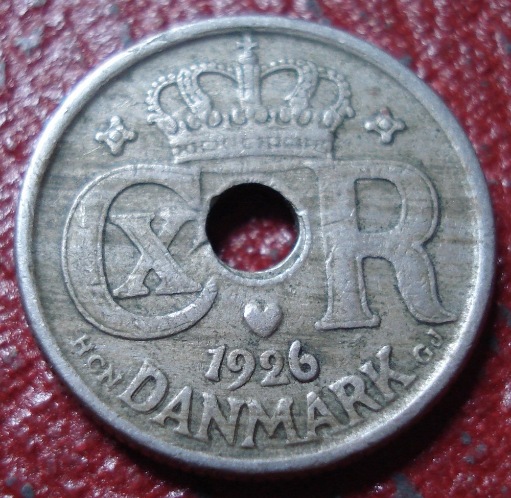 1926 DENMARK 10 ORE IN FINE CONDITION