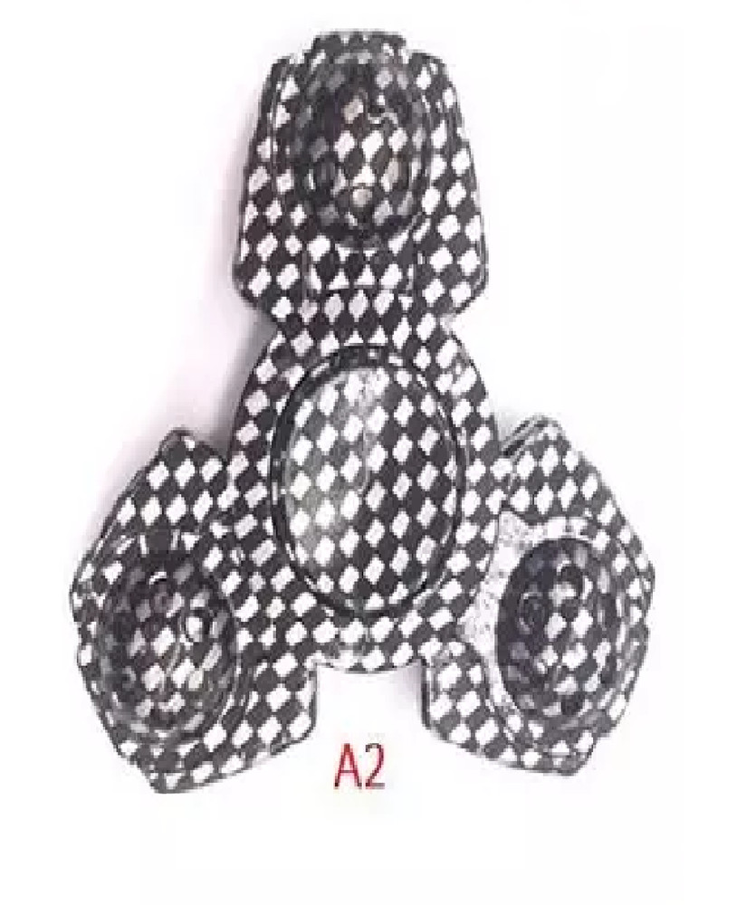 Fidget Spinner Camouflage Triangle Special Shape - 1x w/Random Color and Design