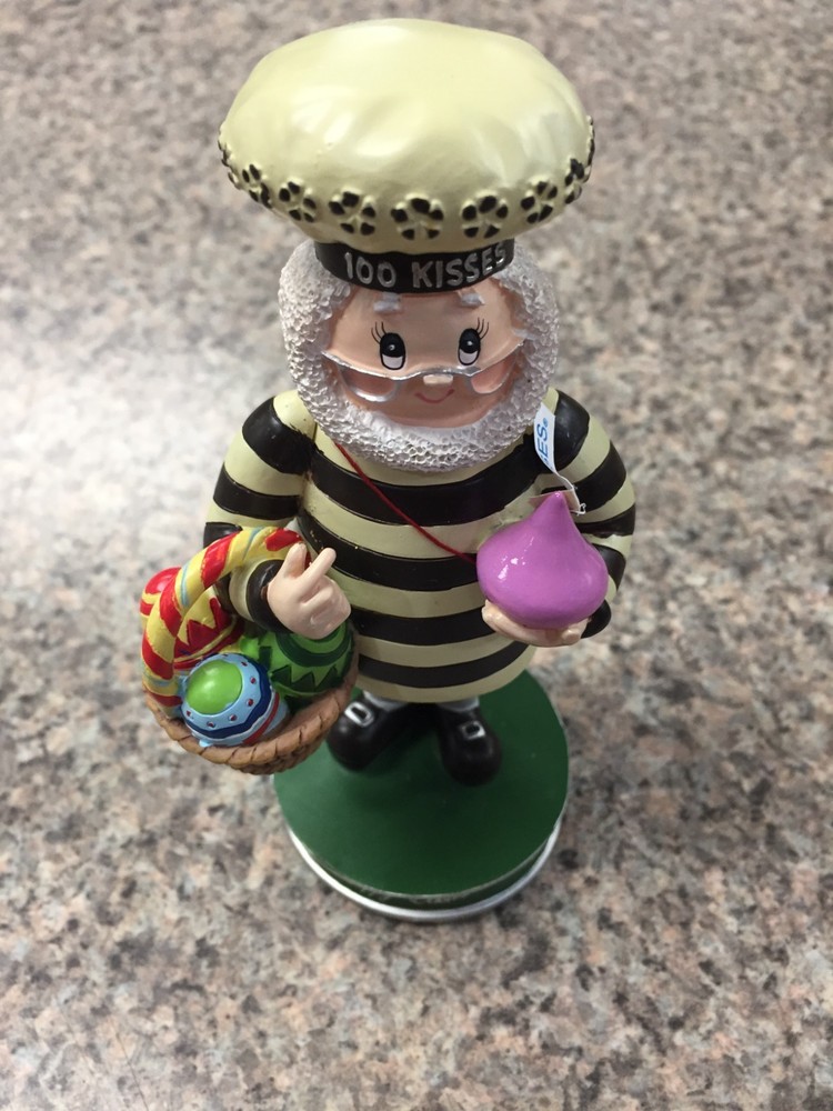 HERSHEY CHOCOLATE FIGURES - EXCELLENT CONDITION - NO BOX - MAKE OFFERS!!!!