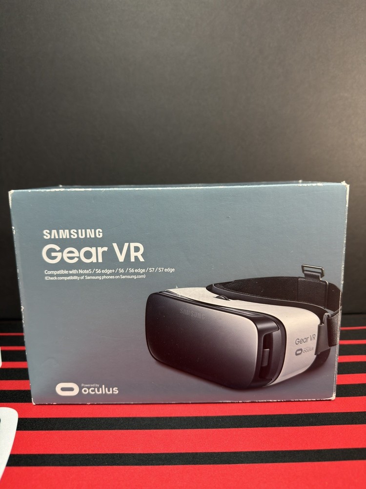 Samsung Gear VR Powered by Oculus - New, Open Box