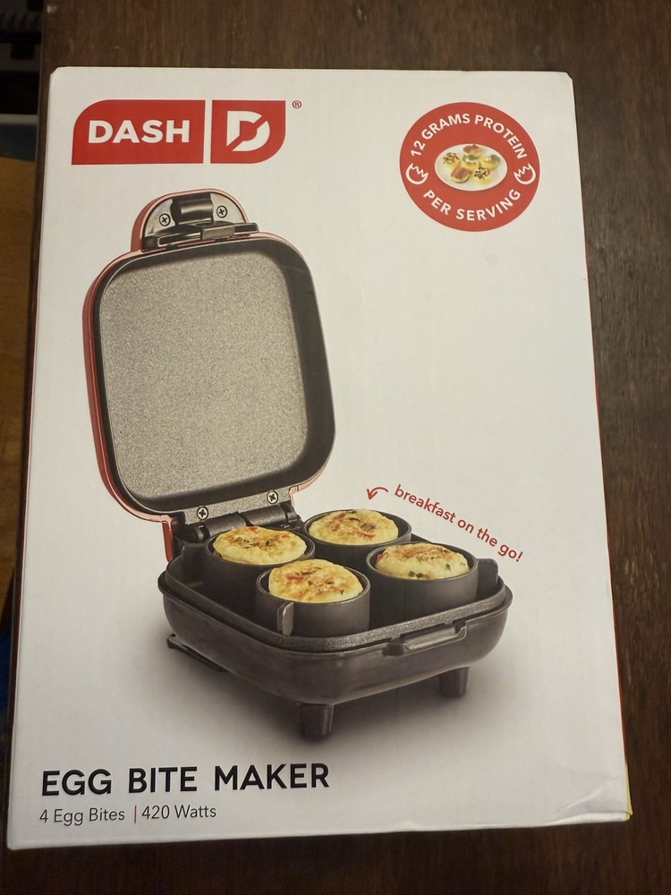 Dash Egg Bite Maker Red, Compact Design, 4 Egg Bites