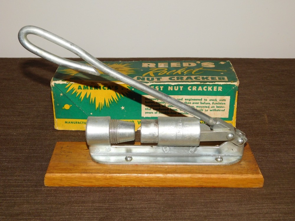 VINTAGE KITCHEN FOOD REED'S ROCKET NUT SHELL CRACKER IN BOX