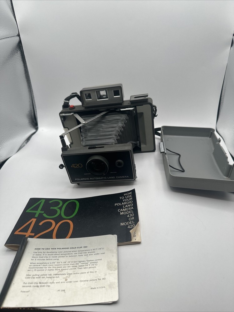 Polaroid Focused Flash 420 Automatic Land Camera
