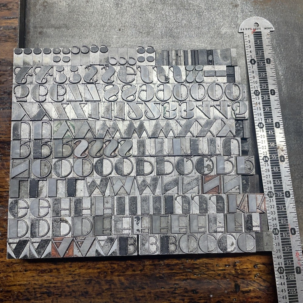 LETTERPRESS LEAD TYPE 36 Pt BROADWAY CAPS.