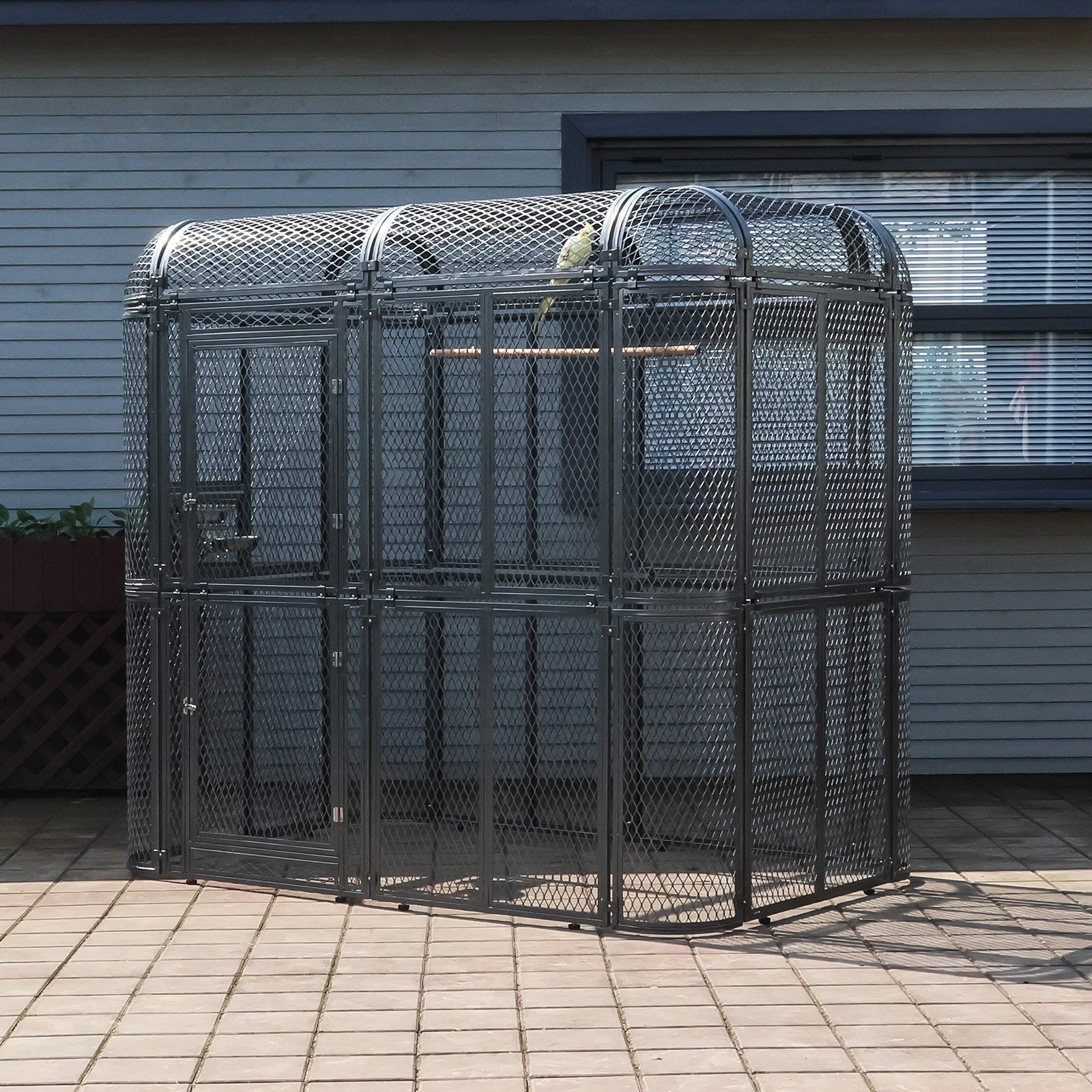 Large Walk-in Bird Cage Aviary for Parrot Macaw Finch Outdoor Metal Enclosure