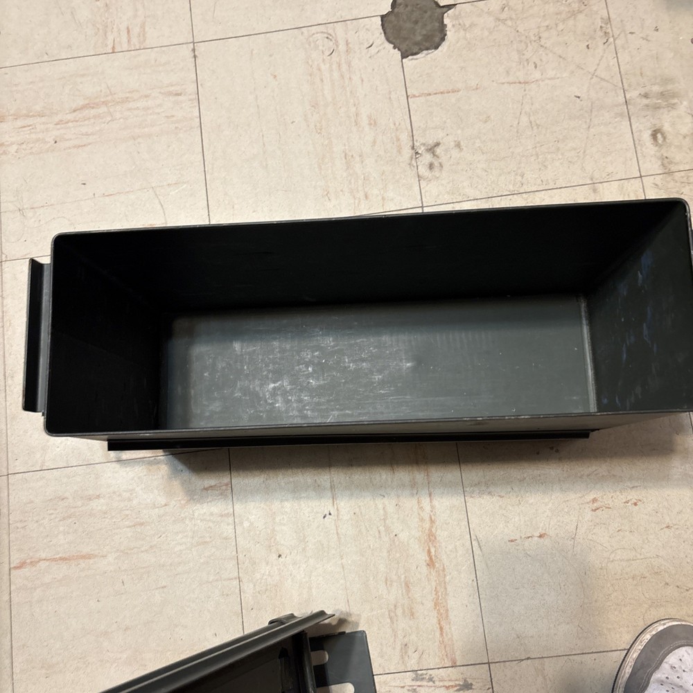 MILITARY 40mm Stackable Ammo Can Green Ammunition Tin Great Condition