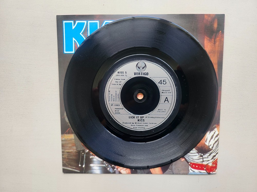 KISS RARE UK Lick It Up Import Vinyl 45 + Limited Edition Poster Bag 814 498-7
