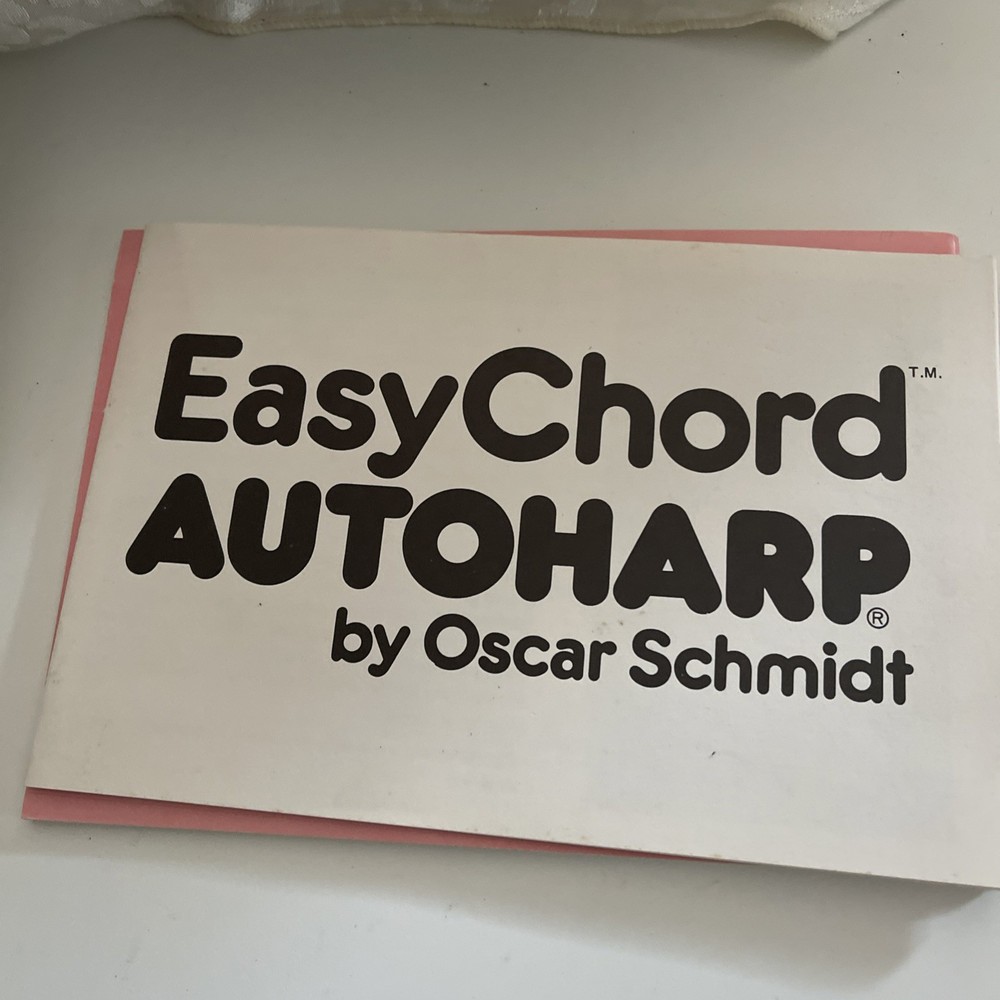 OSCAR SCHMIDT AUTO HARP 6 CHORD 18 STRING