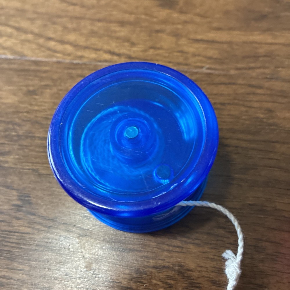 Duncan Toys Reflex Auto Return Red Yo-Yo, Beginner String Trick Yo-Yo + BONUS!