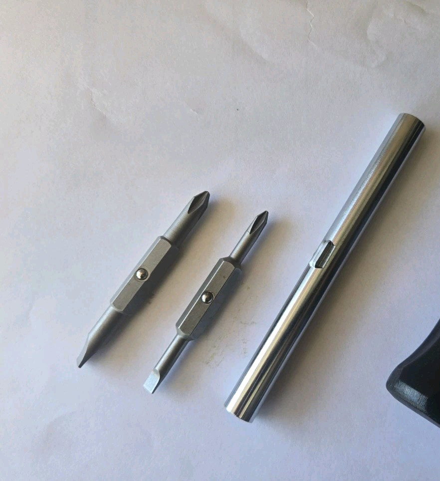 Snap on tools Reversible screwdriver 4 Pcs set 4 Bits Flat Philips SDDD41 HIVIS!