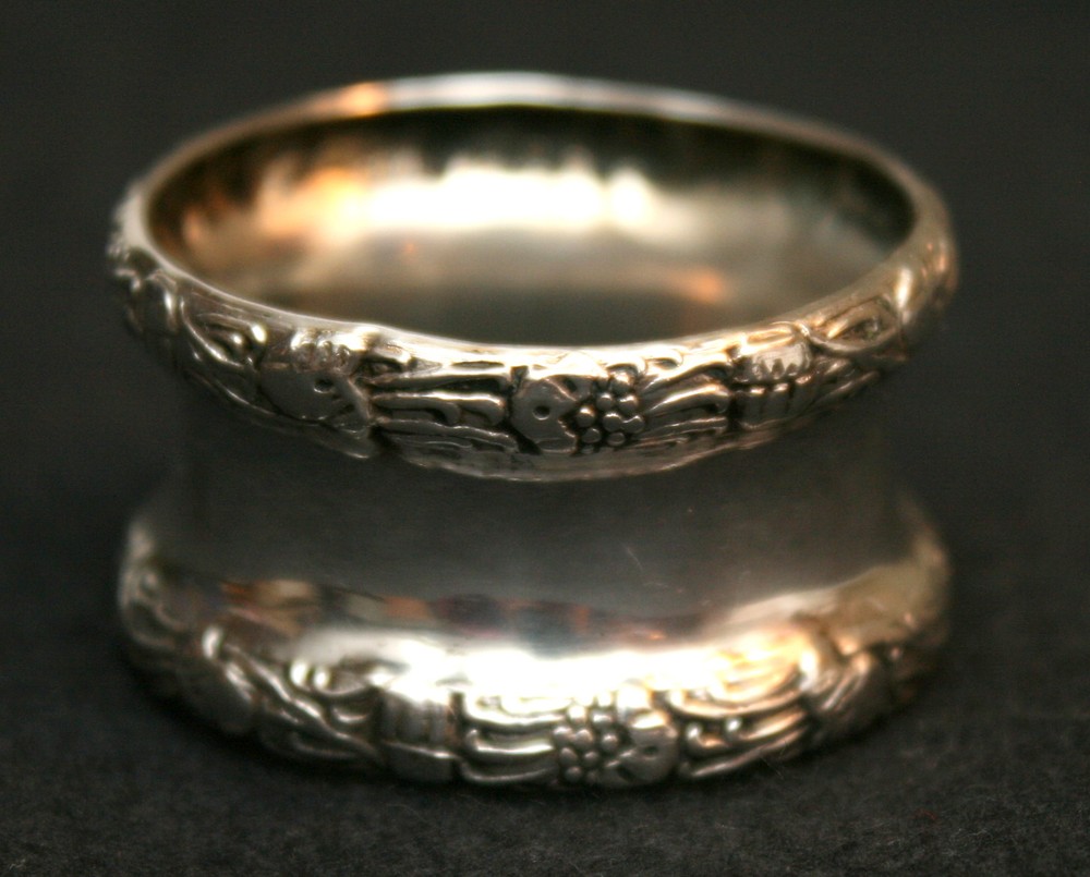 .800 Silver NAPKIN RING, Repousse Rims, Rococo Victorian, 19th C