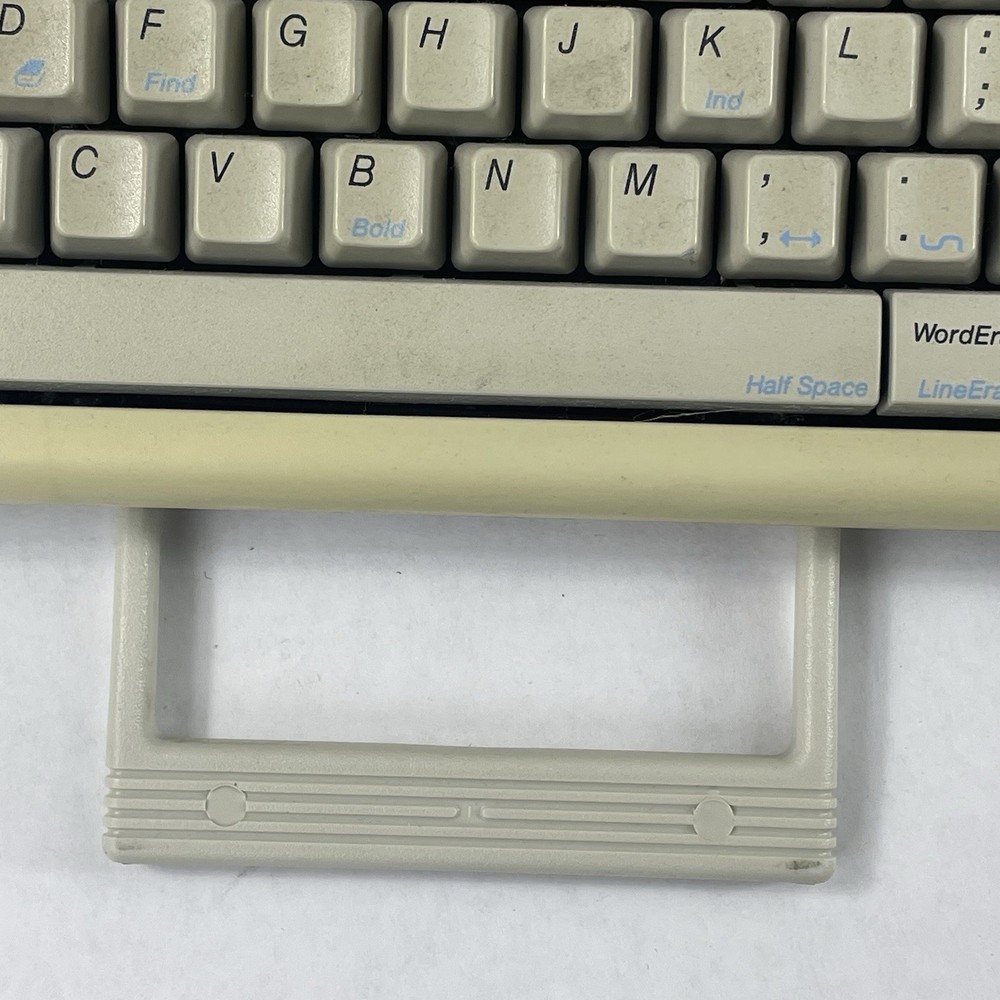 Smith Corona Spellmate 700 Electronic Dictionary/Correction Typewriter