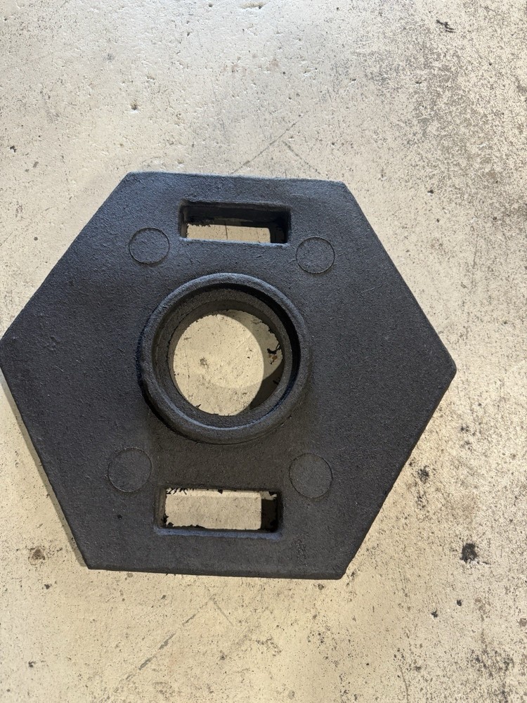 4 Pack. 10 Lbs Rubber Delineator Base