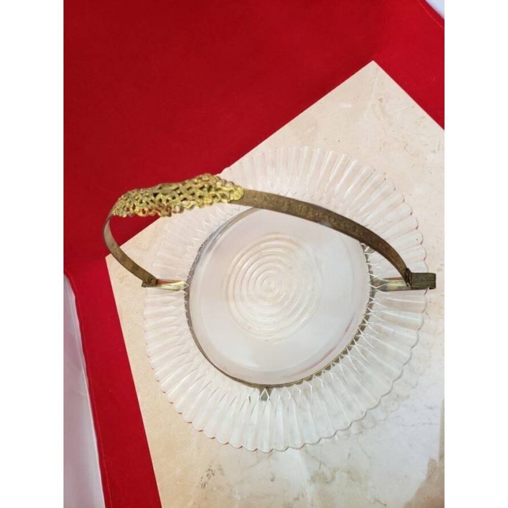 Vintage Serving Plate / Dish With Carrying Handle / Server Plate