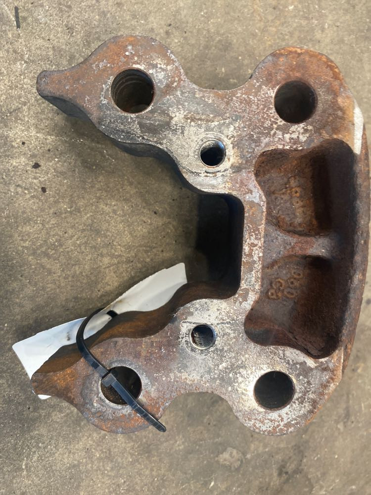 Suspension Bracket (641-12506)